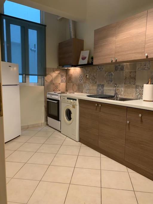 Central Artistic 2-Bedroom Apartment 79Sqm Tripoli Exterior foto